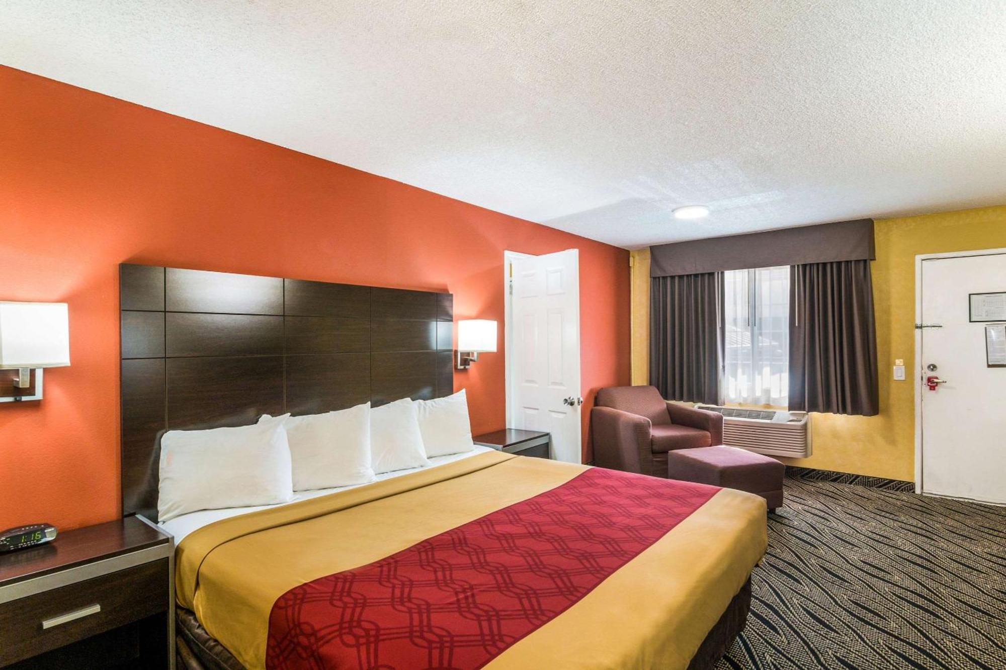 Econo Lodge Hesperia - Victorville I-15 Exteriér fotografie
